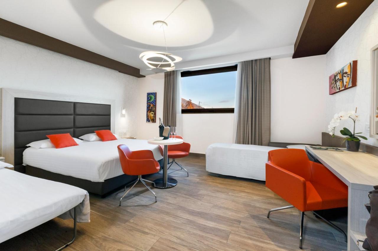 Bhotel Hotel